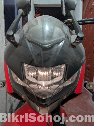 Suzuki Gixer sf fi abs